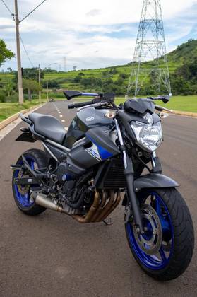 YAMAHA XJ6 F YAMAHA XJ6 F